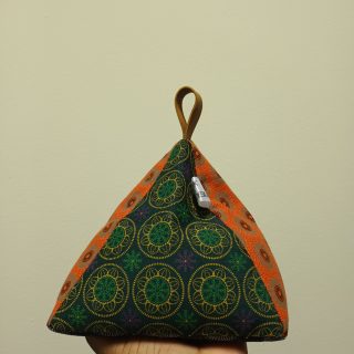 Clash print door stopper